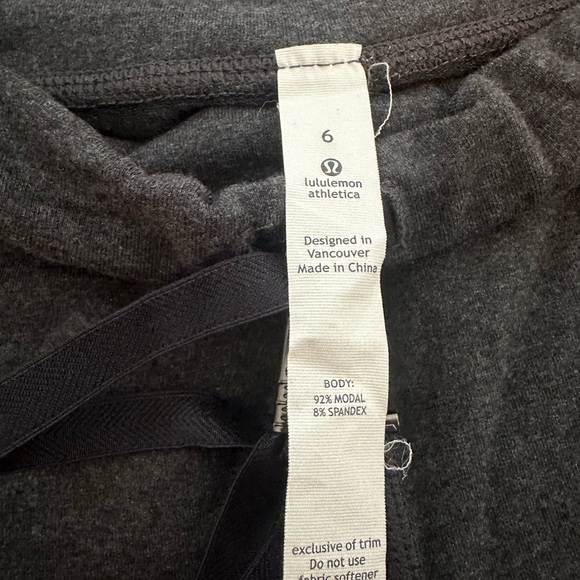 Lululemon loose crops - Picture 4 of 4